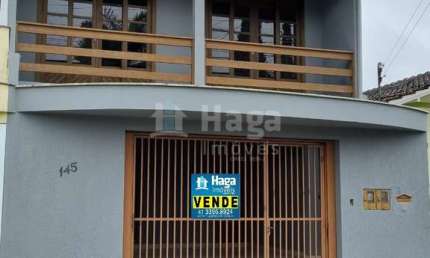 Casa à venda no bairro Santa Terezinha em Brusque/SC