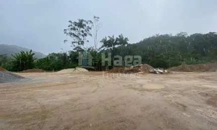 Terreno urbano à venda no bairro são pedro em brusque/sc