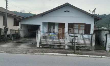 Terreno com casa à venda no bairro Imigrantes em Guabiruba/SC
