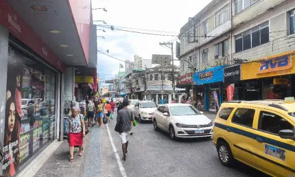 Passo ponto Loja calçadão passa 120 pessoas por minuto.