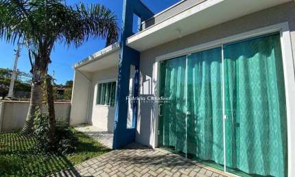 Casa Geminada para 06 pessoas, apenas 240 metros da Praia da Barra do  Saí!