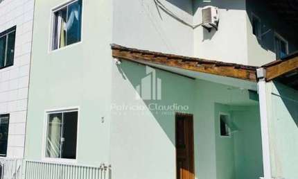 Excelente Sobrado Com 02 Quartos, No Balneário Verdes Mares!