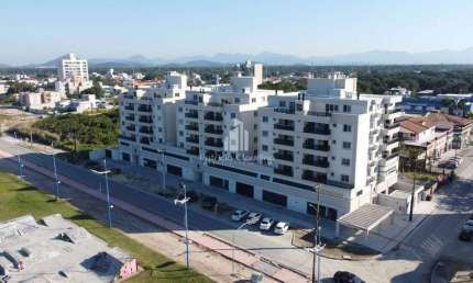 Apto Frente mar, na região central ( Torre C - Ed. Terra e Mar)