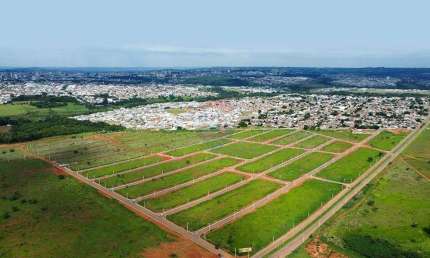 Terreno à venda no Conjunto Habitacional Filostro Machado Carneiro, Anápolis 