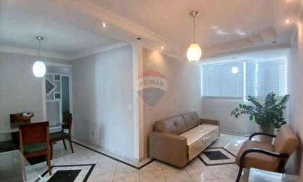 Apartamento todo mobiliado para aluguel , 3 quartos sendo 1 desses suíte , e área de lazer com piscina.