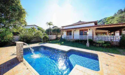 Casa à venda linear com 3 suítes em terreno  de 1.870m2- Bosque do Imperador - Juiz de Fora/MG