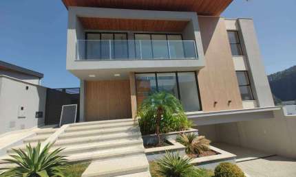 Casa com 4 quartos à venda, 300 m² por R$ 2.385.000 - Salvaterra - Juiz de Fora/MG