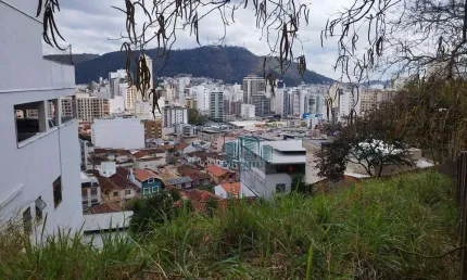 Terreno de 370m2 com coeficiente pra prédio- granbery