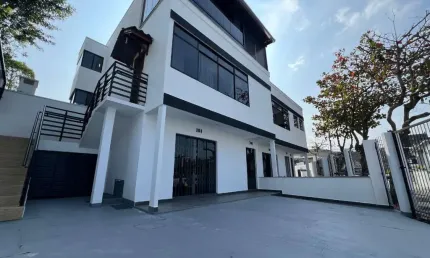 Apartamento com 2 quartos para alugar na Rua Mário Quintana, 198, Praia dos Amores, Balneário Camboriú por R$ 4.300