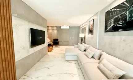 Apartamento com 2 quartos para alugar na Rua Delfim Mário Pádua Peixoto, 1100, Praia Brava, Itajaí por R$ 17.000