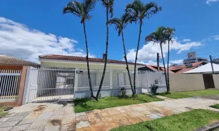 Casa com 5 quartos à venda na Rua Padre Donato, 532, Centro, Guaratuba