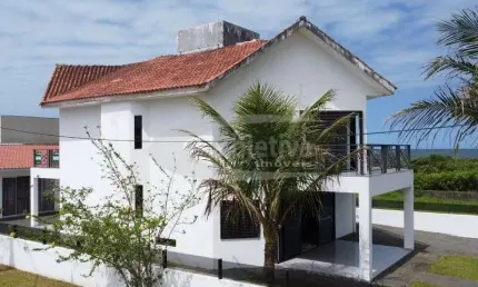 Casa com 4 quartos à venda na Rua Guaraniaçu, 309, Coroados, Guaratuba