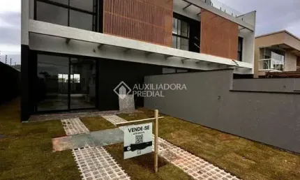 Casa com 3 quartos à venda na Rua Valmor Della Giustina, 1, Ingleses, Florianópolis, 201 m2 por R$ 1.350.000