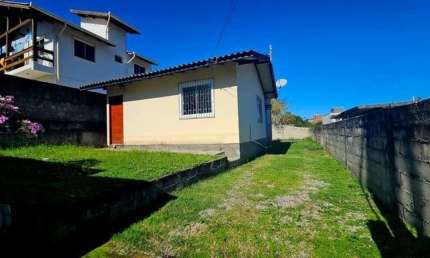 Casa com 2 quartos à venda na Servidão Thomazia Rita da Silveira, 80, São João do Rio Vermelho, Florianópolis, 60 m2 por R$ 320.000