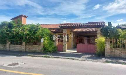 Casa com 4 quartos à venda na Rodovia Haroldo Soares Glavan, 5931, Cacupé, Florianópolis, 230 m2 por R$ 3.500.000
