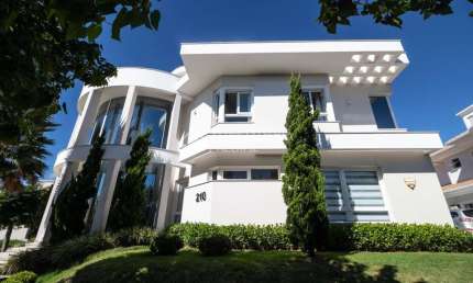 Casa com 4 quartos à venda na Avenida dos Dourados, 210, Jurerê Internacional, Florianópolis, 429 m2 por R$ 8.200.000