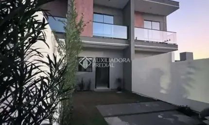 Casa com 2 quartos à venda na Servidão Ernesto Pereira dos Anjos, 638, São João do Rio Vermelho, Florianópolis, 85 m2 por R$ 449.000