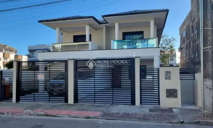Casa com 3 quartos à venda na Rua Hypólito Gregório Pereira, 127, Canasvieiras, Florianópolis, 175 m2 por R$ 1.490.000