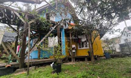 Casa com 3 quartos à venda na Maria Clara de Jesus, 511, São João do Rio Vermelho, Florianópolis, 95 m2 por R$ 270.000