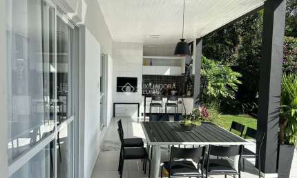 Casa em condomínio fechado com 4 quartos à venda na Rodovia Jornalista Maurício Sirotsky Sobrinho, 5057, Jurerê, Florianópolis, 368 m2 por R$ 6.490.000