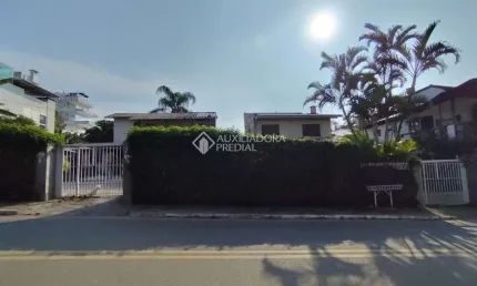 Terreno à venda na rua doutor josé bahia bittencourt, 111, canasvieiras, florianópolis, 781 m2 por r$ 3.900.000