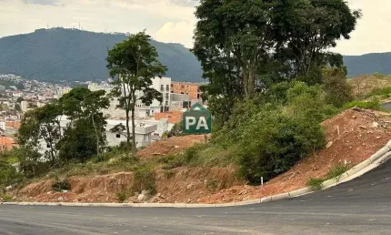 Terreno à venda no Jardim Bandeirantes, Poços de Caldas  por R$ 200.000