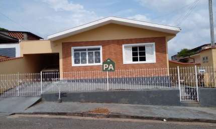 Casa com 5 quartos à venda no Jardim Santa Rosália, Poços de Caldas  por R$ 600.000