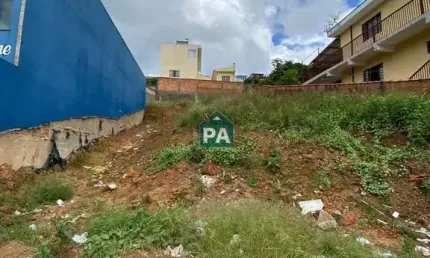 Terreno à venda na Vila Nova, Poços de Caldas  por R$ 650.000