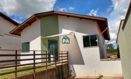 Casa com 3 quartos à venda no Loteamento Residencial Tiradentes, Poços de Caldas  por R$ 463.000