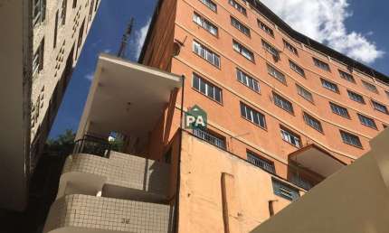 Kitnet / Stúdio à venda no Centro, Poços de Caldas  por R$ 120.000