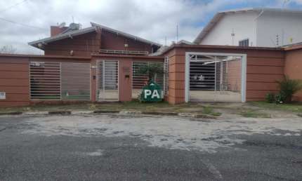 Casa com 4 quartos à venda no Monte Verde, Poços de Caldas  por R$ 600.000