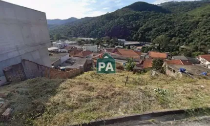 Terreno à venda no Estância São José, Poços de Caldas  por R$ 270.000