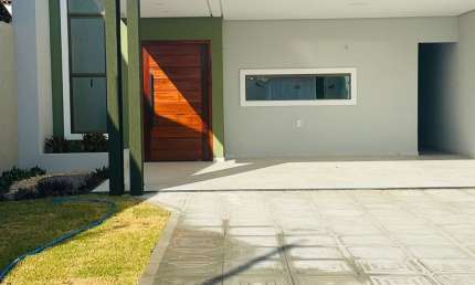 Casa disponível á venda na cidade de Parnaíba  ligue 86 981060359