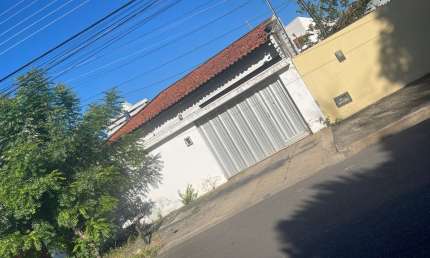 Casa com 3 quartos à venda na Rua Professor Joca Vieira, 445, Fátima, Teresina