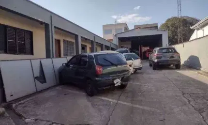 Casa com 3 quartos à venda na Rua Rui Barbosa, Centro, Salto