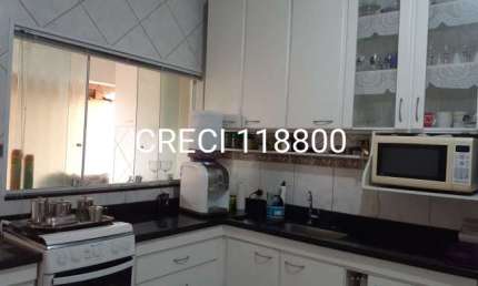 Casa com 3 quartos à venda na Rua Peróba, Vila Flora, Salto