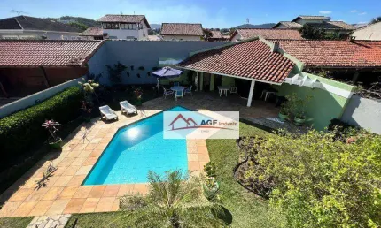 Casa com 4 quartos à venda na Rua Doutor Odilon Beauclair, 105, Camboinhas, Niterói