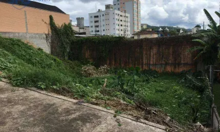 Terreno à venda na Rua Princesa Izabel, 265, Velha, Blumenau