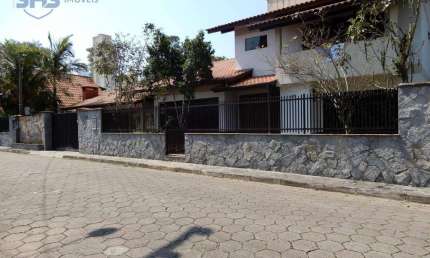 Casa com 4 dormitórios à venda, 273 m² por R$ 4.300.000,00 - Centro - Balneário Piçarras/SC