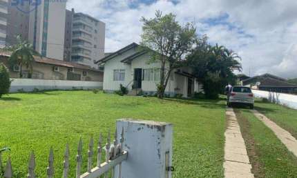 Excelente terreno próprio para incorporação totalmente plano e livre de enchentes, com 5.525,36 de área total e cerca de 4.700,66m2 de área útil,