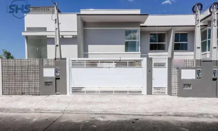 Casa com 3 dormitórios à venda, 140 m² por R$ 670.000,00 - Bela Vista - Gaspar/SC