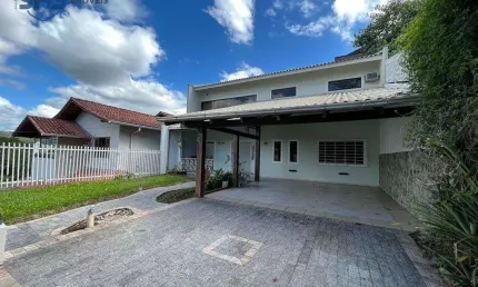 Casa com 5 dormitórios à venda, 710 m² por R$ 2.150.000,00 - Ponta Aguda - Blumenau/SC