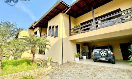Casa com 3 dormitórios à venda, 291 m² por R$ 898.000,00 - Garcia - Blumenau/SC