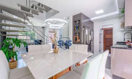 Casa com 3 dormitórios, final de rua, à venda, 139 m² por R$ 800.000 - Ponta Aguda - Blumenau/SC