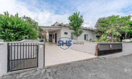 Casa com 4 dormitórios à venda, 172 m² por R$ 650.000,00 - Água Verde - Blumenau/SC