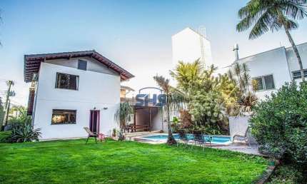 Casa com 3 dormitórios à venda, 200 m² por R$ 1.400.000,00 - Velha - Blumenau/SC