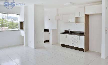 Apartamento com 2 dormitórios para alugar, 70 m² por R$ 2.750,00/mês - Vila Nova - Blumenau/SC