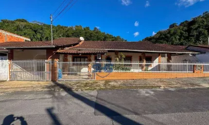 Casa com 3 dormitórios à venda, 172 m² por R$ 500.000,00 - Itoupava Central - Blumenau/SC