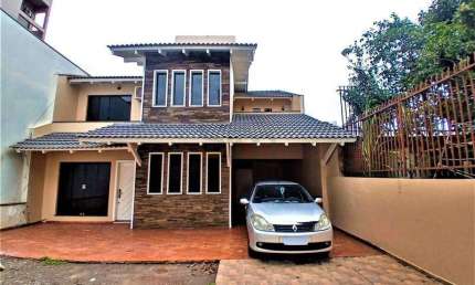 Casa com 3 quartos para alugar na Avenida Fernando Machado - D, Centro, Chapecó
