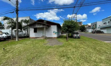 Casa com 3 quartos para alugar na Rua Pequim, Passo dos Fortes, Chapecó